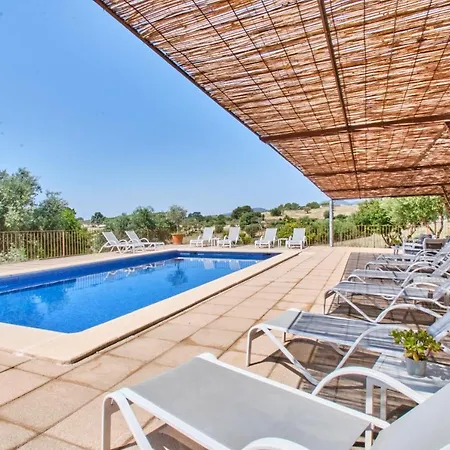 Riera Hotel