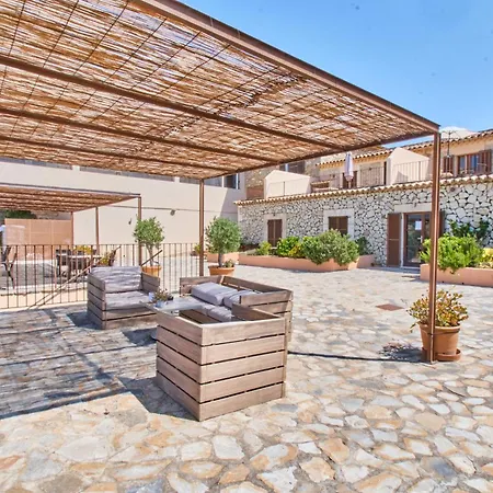 Riera Hotel