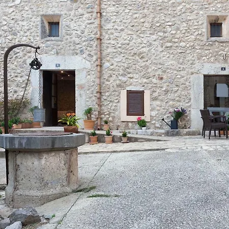 Riera Hotel